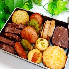 クッキー缶滋賀県近江八幡市お菓子教室SweetKitchenの写真です。画像クリックでクッキー缶の紹介ページへいけます。